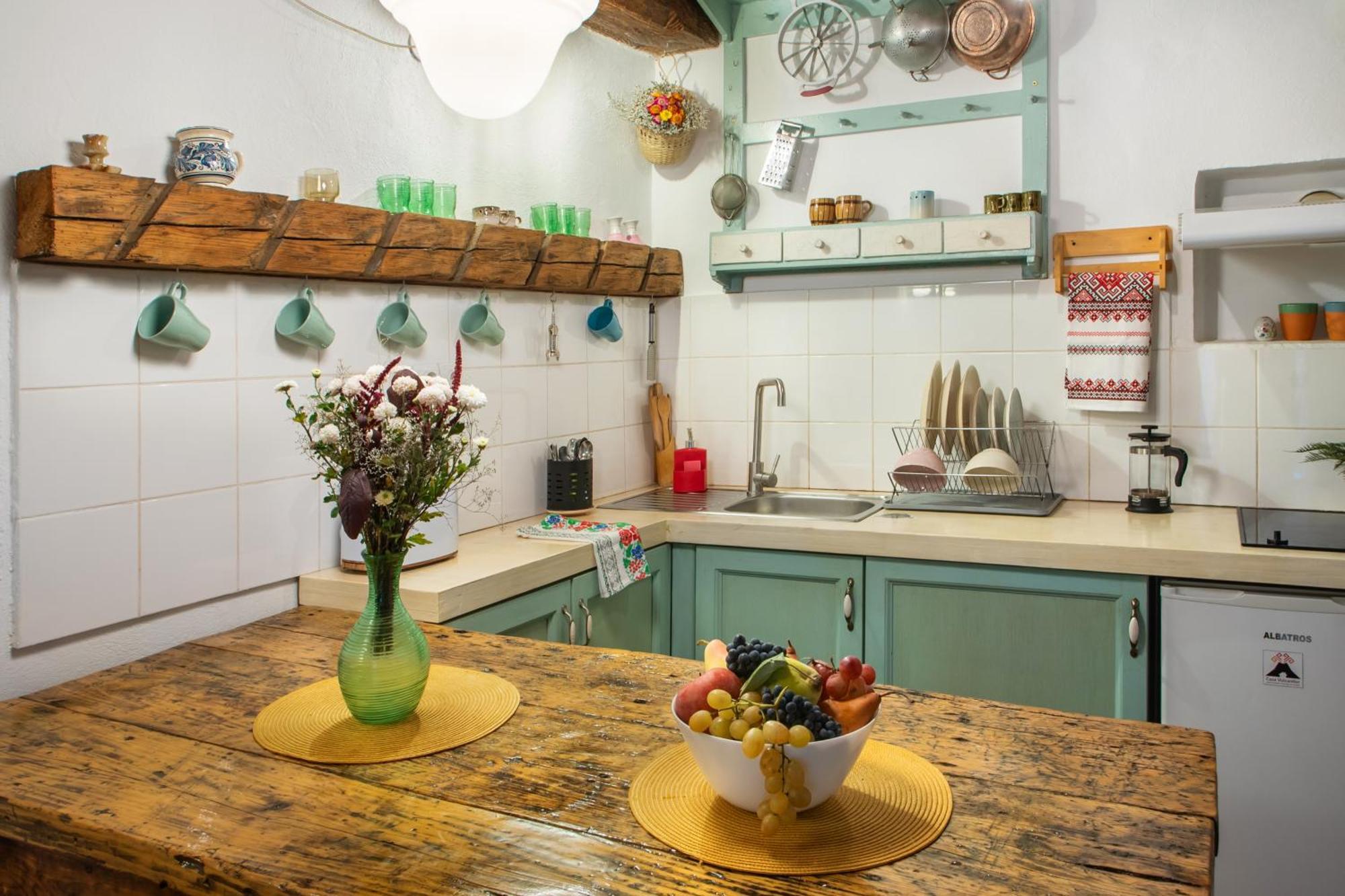 Bike House - 250-Year-Old Restored House In A Quiet Area 브라쇼브 외부 사진