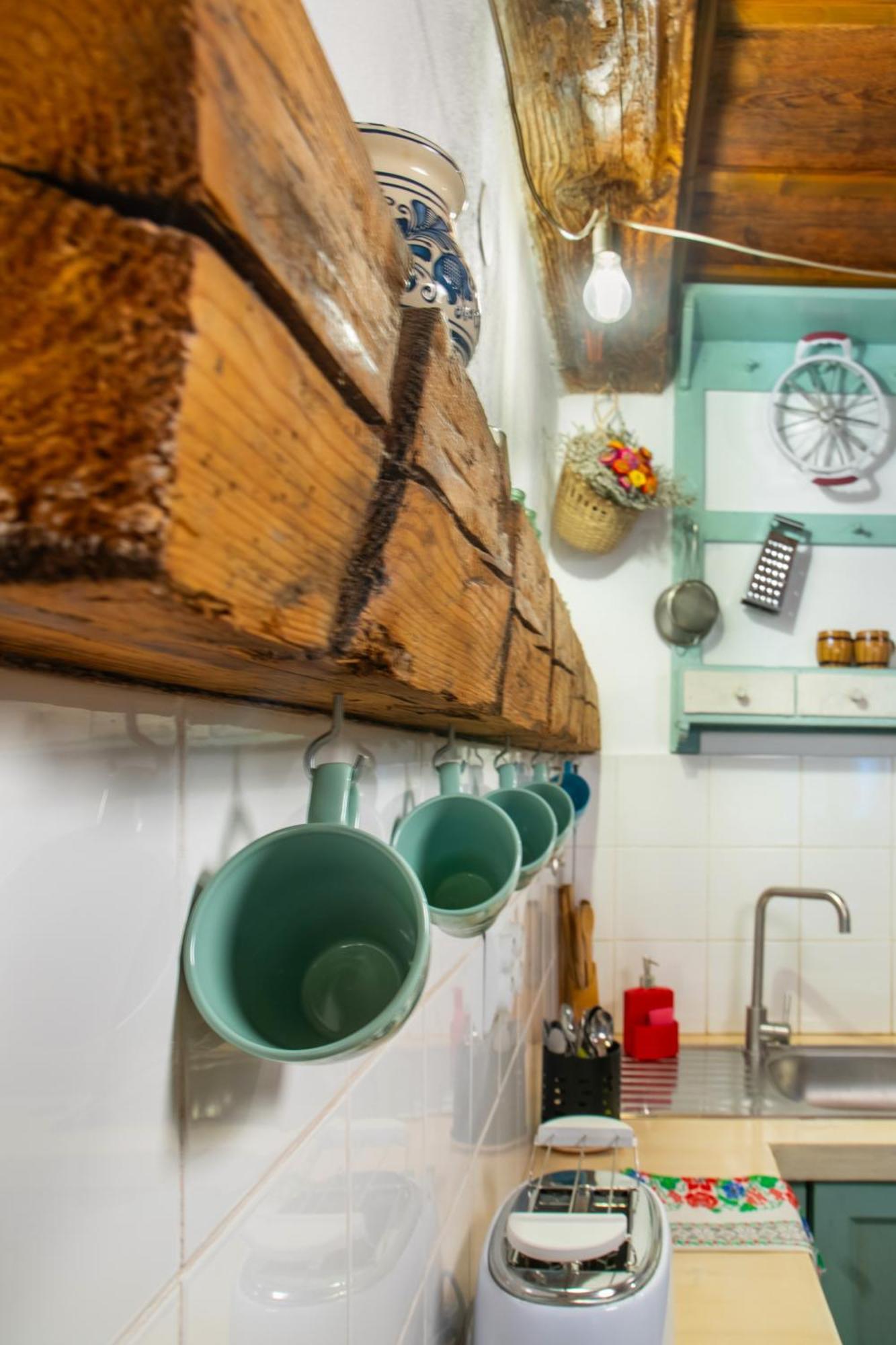 Bike House - 250-Year-Old Restored House In A Quiet Area 브라쇼브 외부 사진