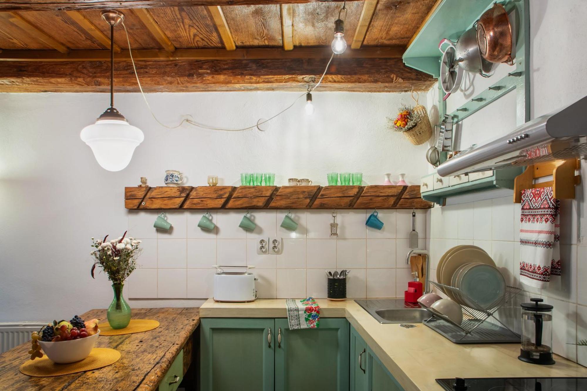 Bike House - 250-Year-Old Restored House In A Quiet Area 브라쇼브 외부 사진