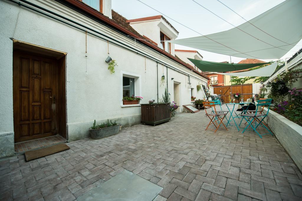 Bike House - 250-Year-Old Restored House In A Quiet Area 브라쇼브 외부 사진